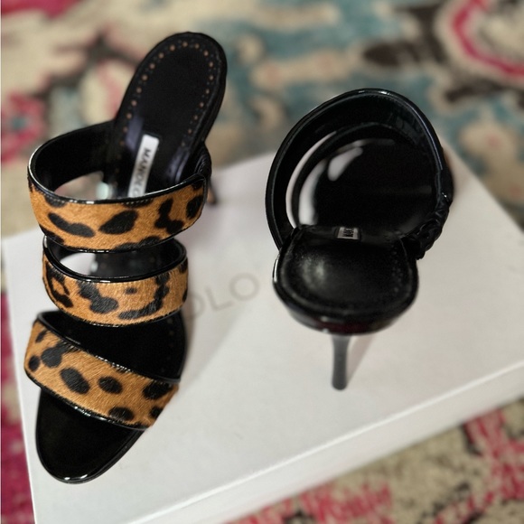 ✨ MANOLO BLAHNIK✨ Cisto Leopard Animal Print Calf Hair heels sandals $895 Retail - Picture 6 of 11